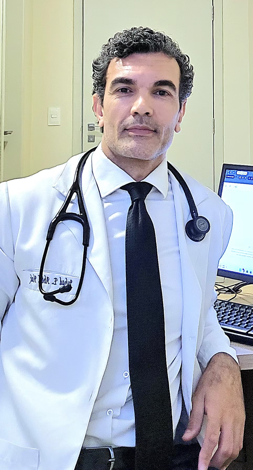 Dr. Juhad Hak